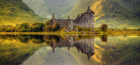 Kilchurn by Wojciech Kruczynski art print